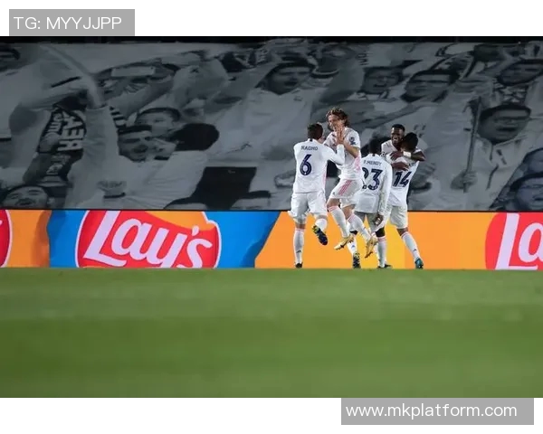 西甲精彩对决皇马主场3-0战胜利物浦补时进球点燃全场激情